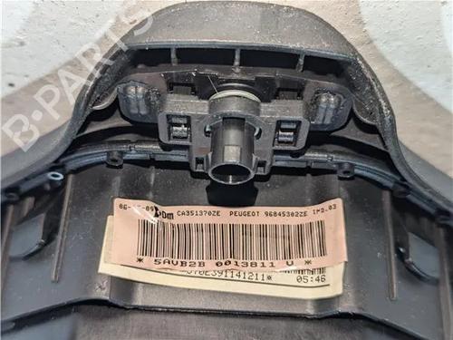 Used Driver airbag PEUGEOT 3008 I MPV (0U_) 2.0 HDi 150 / BlueHDi 150 (150 hp) 23924762