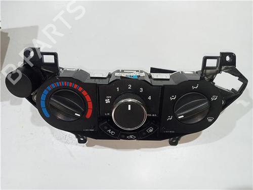 Used Climate control CHEVROLET AVEO / KALOS Saloon (T200) 1.4 (94 hp) 23932623