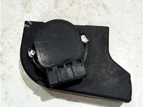 Used Pedal RENAULT SCÉNIC I MPV (JA0/1_, FA0_) 1.9 dCi (JA05, JA1F) (102 hp) 23928875