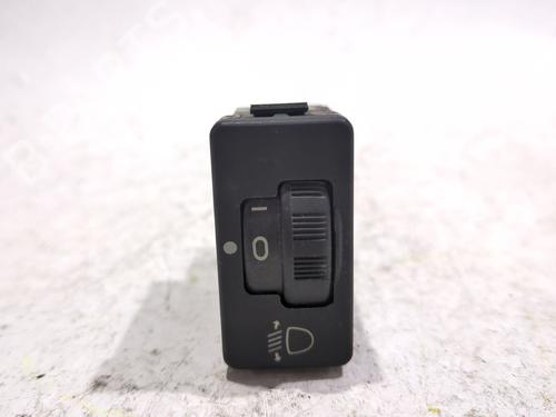 Used Headlight adjuster motor CITROËN C1 (PM_, PN_) 1.0 (68 hp) 31369044