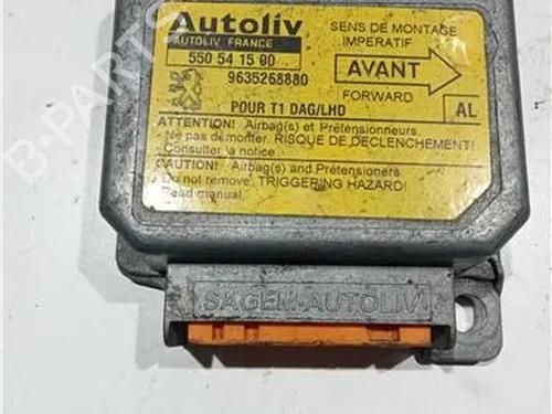 Airbag module PEUGEOT 206 Hatchback (2A/C) 1.4 HDi eco 70 (68 hp) 23931925