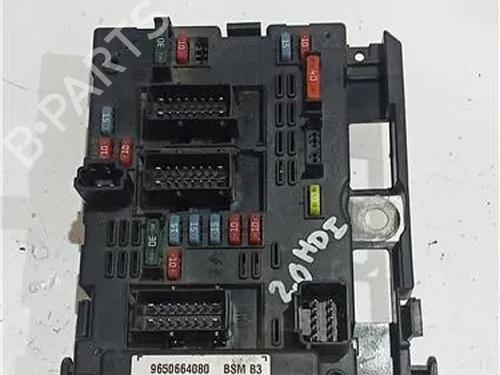 Used Fuse box PEUGEOT 307 Break (3E) 1.6 HDi 110 (109 hp) 23920838
