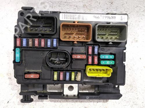 Used Fuse box CITROËN C3 II (SC_) 1.6 HDi (92 hp) 32010339