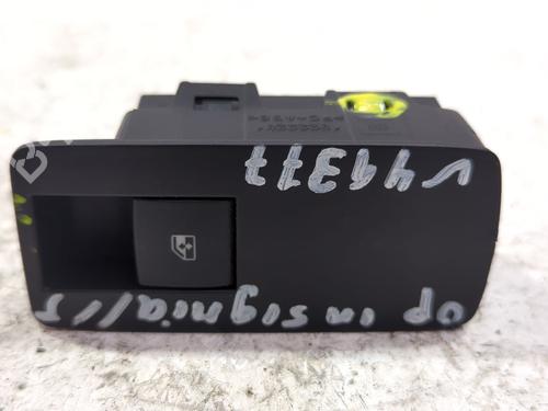 Used Left rear window switch Left rear window switch 39641141 39641141