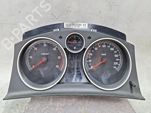 Used Instrument cluster OPEL ZAFIRA / ZAFIRA FAMILY B (A05) 1.9 CDTI (M75) (120 hp) 29518600
