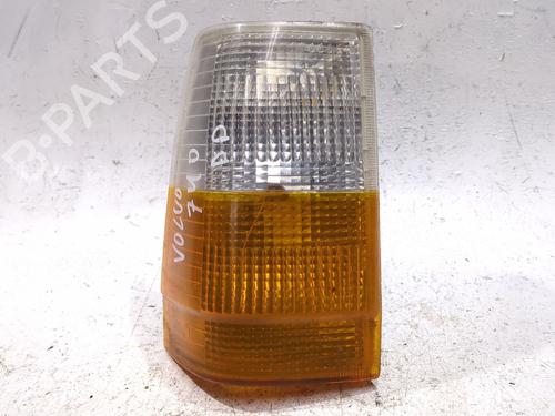 Used Right front indicator VOLVO 740 (744) 2.3 (131 hp) 32010300