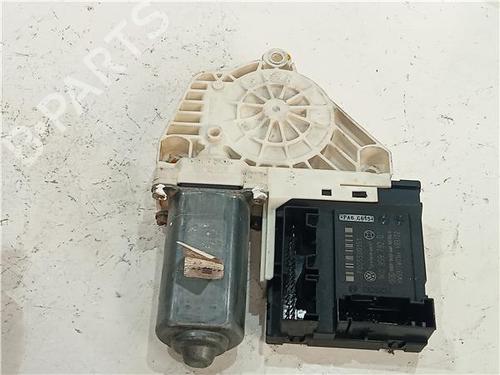 Moteur de lève-vitre avant droit VW GOLF V (1K1) 2.0 TDI 16V (140 hp) 23911455