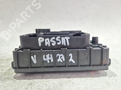 Fuse box VW PASSAT B7 (362) 1.6 TDI | BP30831976E1 
