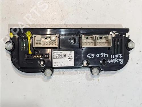 AC Styreenhet / Manøvreringsenhet VW PASSAT B7 (362) 2.0 TDI 4motion | BP23924724I5