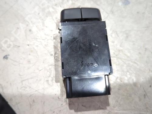 Switch BMW 5 (E60) 520 d | BP26932081I30 