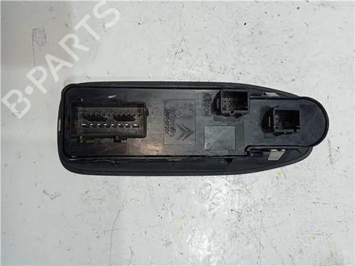 Left front window switch PEUGEOT 208 I (CA_, CC_) 1.2 VTI 82 | BP23916207I27