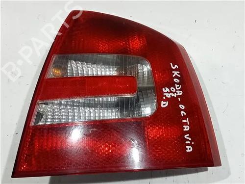 Højre baglygte SKODA OCTAVIA II (1Z3) 2.0 TDI (140 hp) 23919746