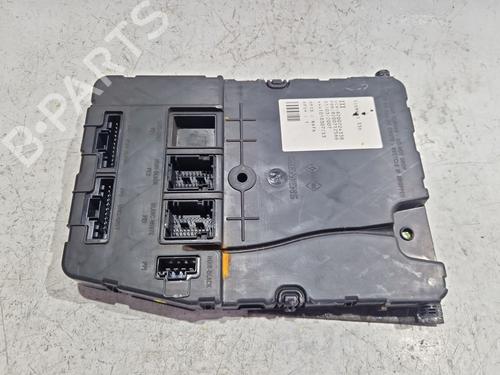 Used Fuse box RENAULT MEGANE II (BM0/1_, CM0/1_) [2001-2012]  32656374