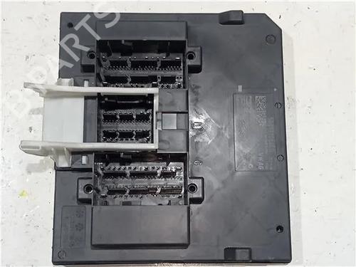 Used Electronic module SEAT LEON ST (5F8) 1.6 TDI (90 hp) 23923270