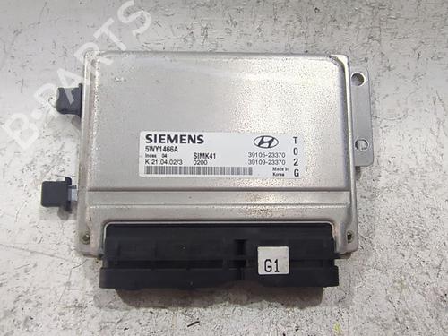Used Electronic module HYUNDAI COUPE II (GK) 2.0 (139 hp) 30527825