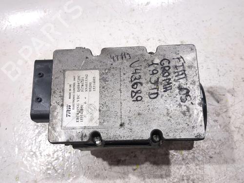 Used ABS pump FIAT CROMA (194_) 1.9 D Multijet (194AXC1B, 194AXC12) (150 hp) 26595285