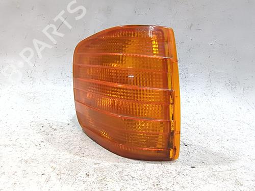 Used Right front indicator MERCEDES-BENZ S-CLASS (W126) 500 SE, SEL (126.036) (231 hp) 32010291
