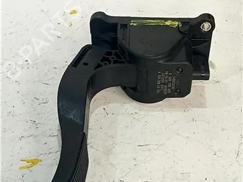 Used Pedal MERCEDES-BENZ VITO / MIXTO Van (W639) 111 CDI (639.601, 639.603, 639.605) (109 hp) 23910065