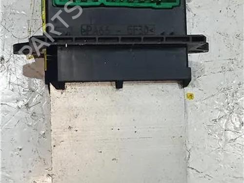 Used Heater resistor RENAULT CLIO III Grandtour (KR0/1_) 1.2 16V (KR0P) (101 hp) 23914457