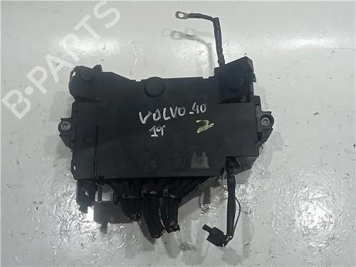 Used Other VOLVO V40 Hatchback (525) D2 (120 hp) 23914752