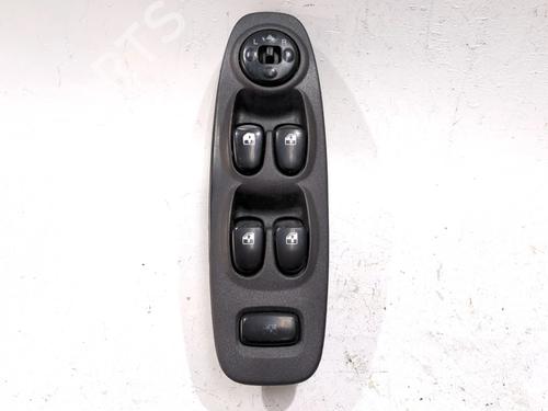 Used Left front window switch HYUNDAI ACCENT III (MC) 1.5 CRDi GLS (110 hp) 28511802