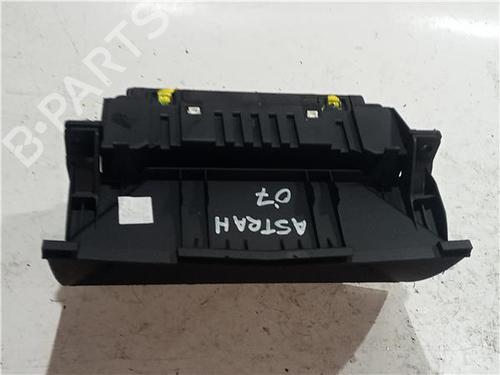 Radio OPEL ASTRA H GTC (A04) 1.9 CDTi (L08) | BP23913182E6 