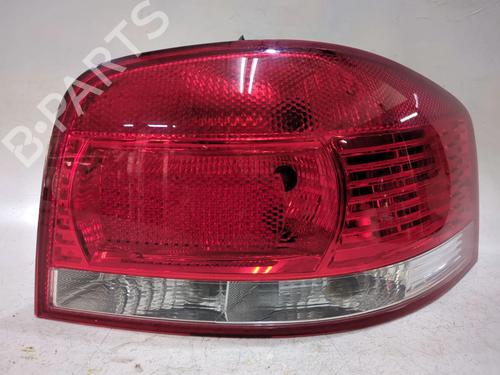 Używane Lampa tylna prawa AUDI A3 (8P1) 2.0 TDI 16V quattro (140 hp) 27716565