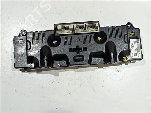Climate control SEAT LEON (1P1) 2.0 TDI 16V | BP23932518I5 