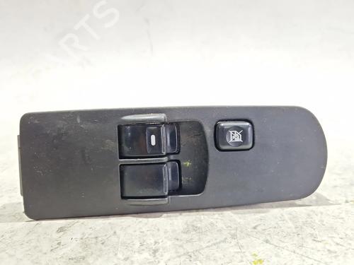 Used Left front window switch MITSUBISHI COLT VI (Z3_A, Z2_A) 1.1 (Z31A, Z32A) (75 hp) 29698294
