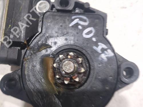 Left rear window motor KIA CERATO I Saloon (LD) 2.0 CRDi | BP24978575E23 