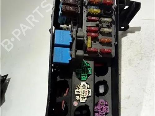 Used Fuse box Fuse box 23928894 23928894