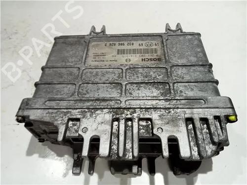 Used Electronic module VW GOLF III Variant (1H5) 2.0 (115 hp) 23918252