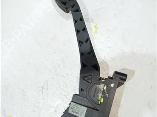 Pedal ALFA ROMEO 147 (937_) 1.6 16V T.SPARK ECO (937.AXA1A, 937.BXA1A) (105 hp) 23906663