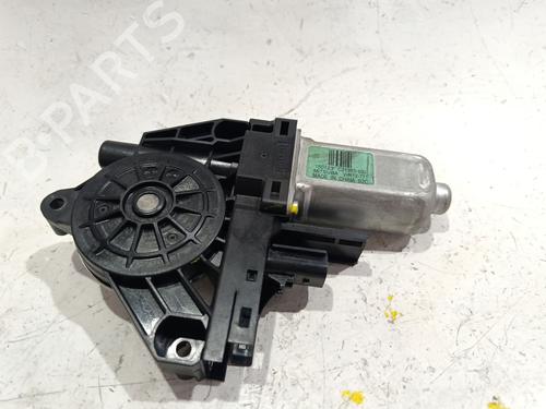 Used Right front window motor Right front window motor 39049530 39049530