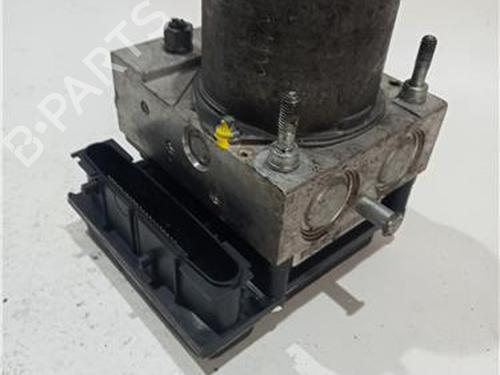Used ABS pump RENAULT CLIO III Grandtour (KR0/1_) 1.2 16V (KR0P) (101 hp) 23932611