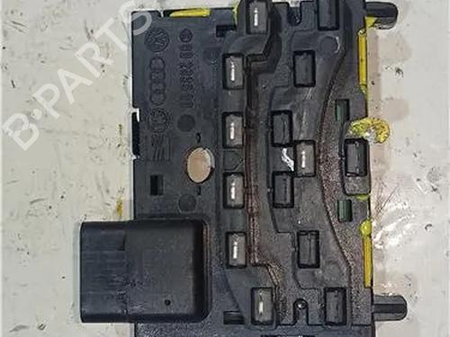 Used Electronic module SEAT LEON (1P1) 2.0 TDI 16V (140 hp) 23923213