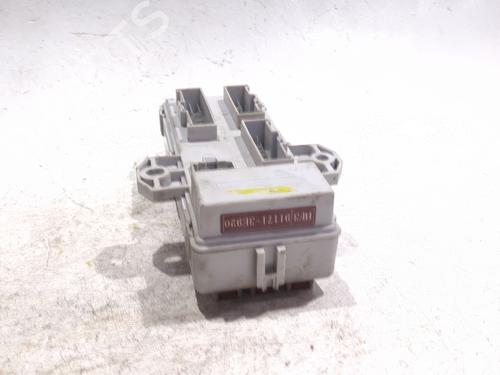 Fuse box KIA SORENTO I (JC) 2.5 CRDi 4WD | BP32165267E1 - Image 2