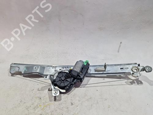 Used Right front window motor RENAULT GRAND SCÉNIC II (JM0/1_) 2.0 dCi (JM1K) (150 hp) 29387274