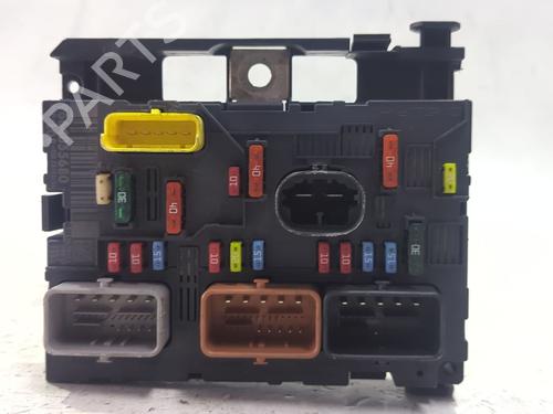 Used Fuse box Fuse box CITROËN C4 Picasso I MPV (UD_) 2.0 HDi 138 (136 hp) 39901152 39901152