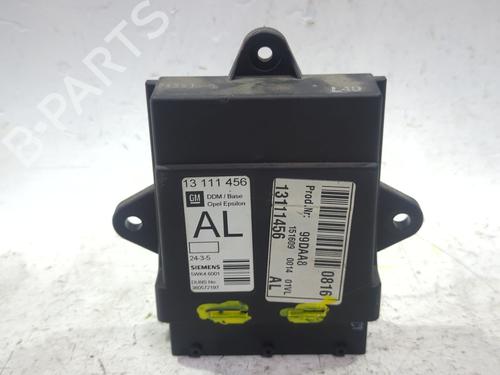 Used Electronic module Electronic module OPEL SIGNUM Hatchback (Z03) 3.0 V6 CDTI (F48) (177 hp) 39951121 39951121
