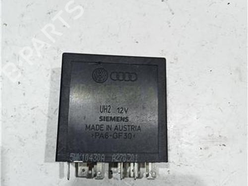 Used Fuse box AUDI A4 B5 Avant (8D5) 1.9 TDI (110 hp) 23920971