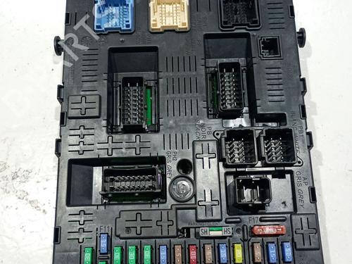 Used Fuse box PEUGEOT 308 I (4A_, 4C_) 1.6 HDi (109 hp) 25595696