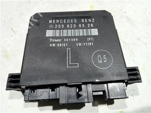 Used Comfort control module MERCEDES-BENZ C-CLASS (W203) C 180 (203.035) (129 hp) 23921143
