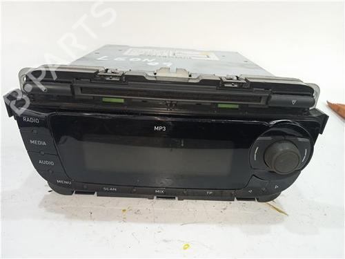 Used Radio SEAT LEON (1P1) 2.0 TDI 16V (140 hp) 23932103