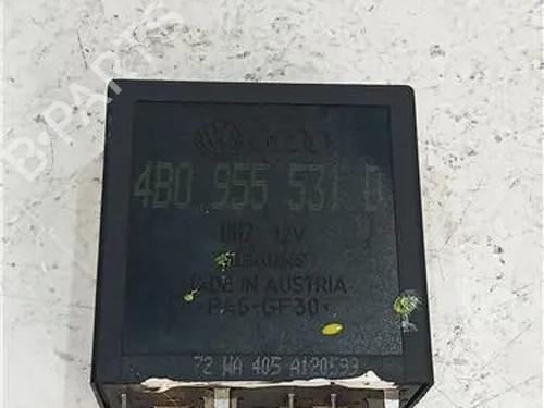 Used Fuse box AUDI A2 (8Z0) 1.4 TDI (75 hp) 23911754