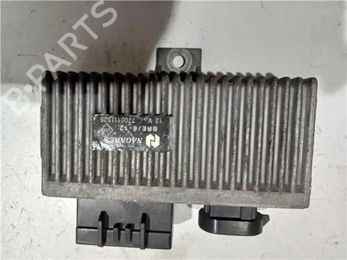 Used Electronic module RENAULT MEGANE I Classic (LA0/1_) 1.9 dCi (LA05, LA1F) (102 hp) 23907558
