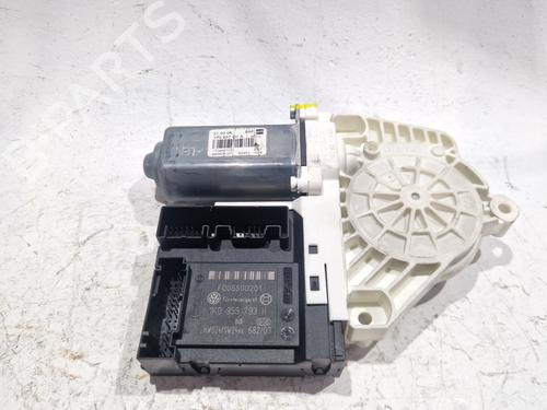 Left front window motor SEAT LEON (1P1) 1.9 TDI | BP30005796E21
