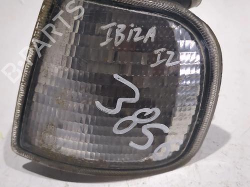Used Left front indicator SEAT IBIZA I (21A) 1.2 i (71 hp) 23927158