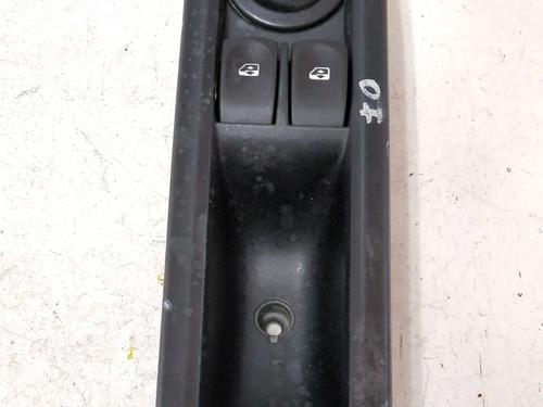 Used Left front window switch RENAULT TWINGO II (CN0_) 1.2 16V (CN04, CN0B) (75 hp) 26215551
