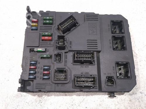 Used Fuse box PEUGEOT 206 CC (2D) 1.6 16V (2DNFUF, 2DNFUR) (109 hp) 31885953